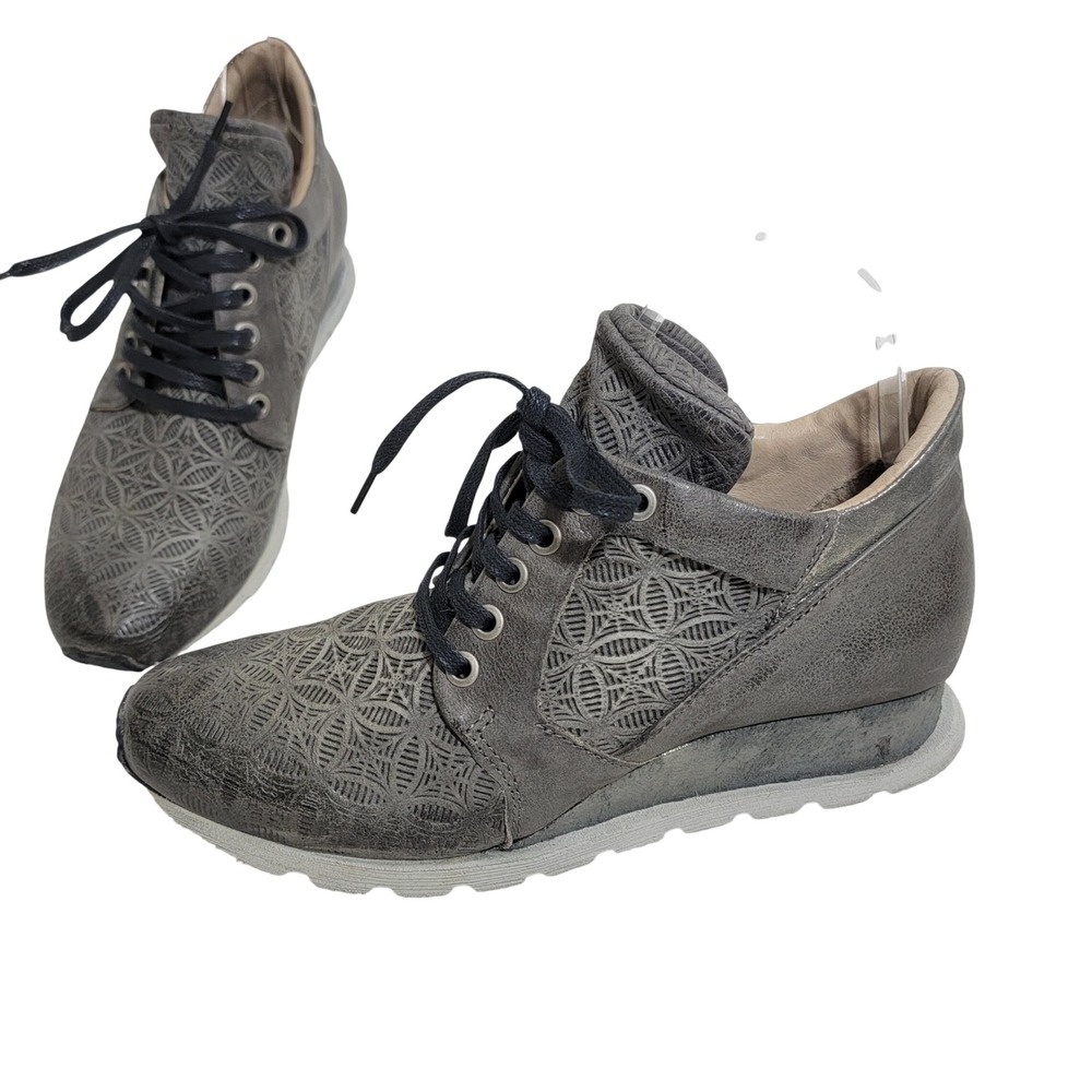 Miz Mooz Chalice Grey Embossed Leather Lace Up Wedge Sneakers Size 38 US 7.5